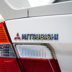 EVO 4/5 尾箱左上 MITSUBISHI 標誌