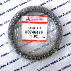 SLEEVE, M/T 5TH & REV SYNCH
